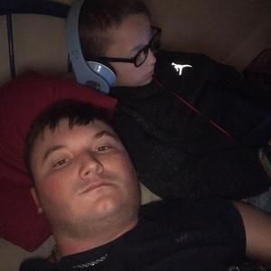 Meet your Posher, Tyler